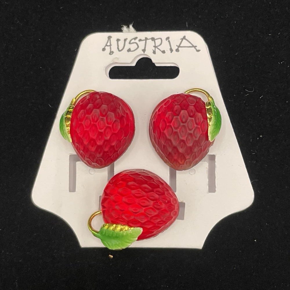 Vintage Austria Red Molded Glass Strawberry Brooch & Earrings Enameled Leaves